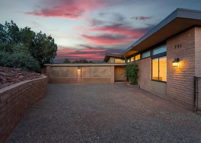 Luxury Uptown With Epic Views And Hot Tub *