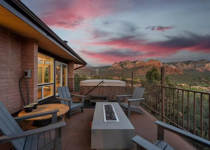 Luxury Uptown With Epic Views And Hot Tub Ferienhaus *
